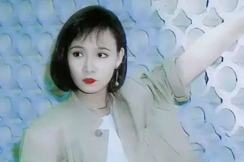 p>商天娥,1963年7月24日出生于香港,祖籍广西南宁,影视女演员.