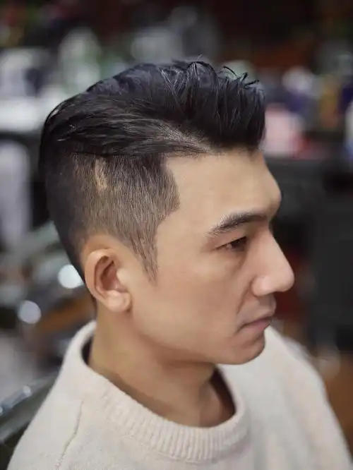 三七分纹理油头