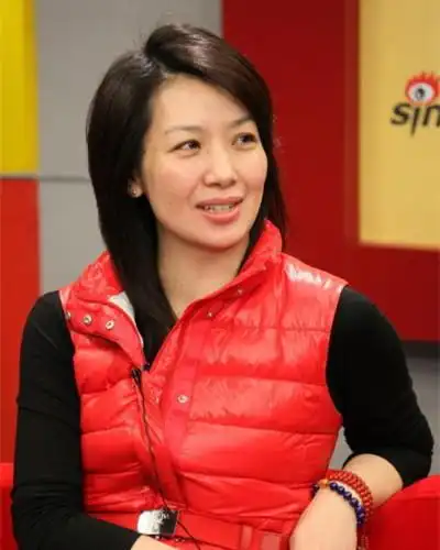 图胡军老婆卢芳的个人简历两人爱情始末曝光