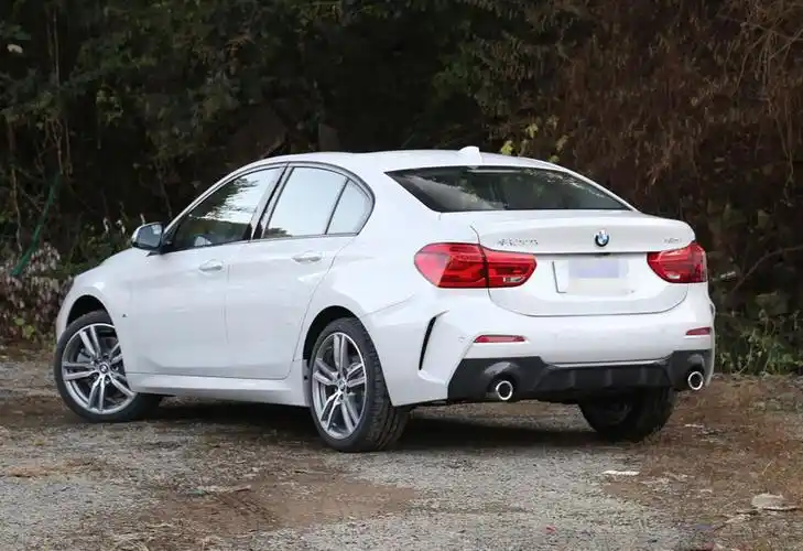 宝马1系:我真尽力了,跌至15万"跳水价",奔驰c级买早了