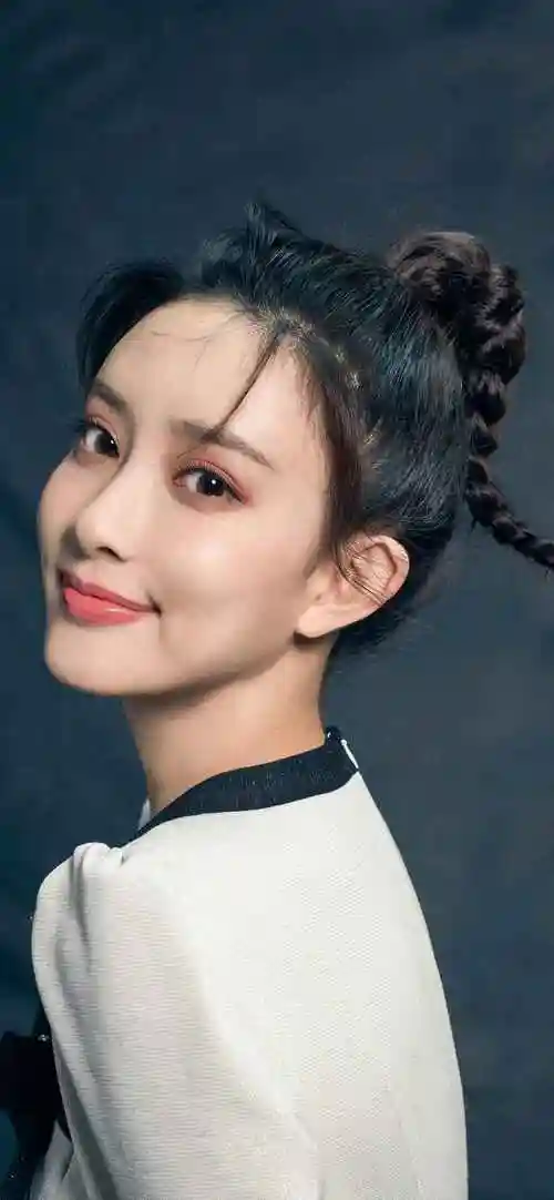 孟子义超级可爱少女心的壁纸