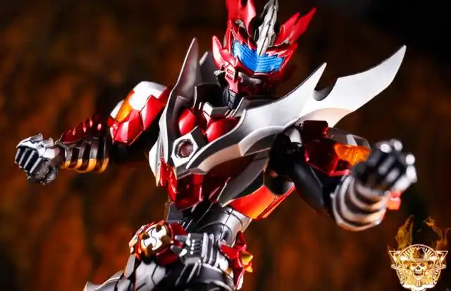 是铠甲勇士帝皇侠,帝皇侠是国产特摄剧铠甲勇士登场的第一位铠甲勇士