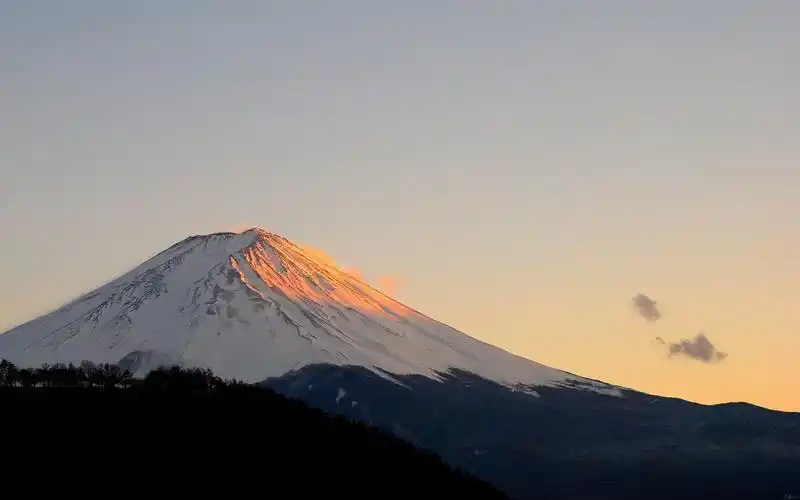 唯美富士山高清风景桌面壁纸 第一辑