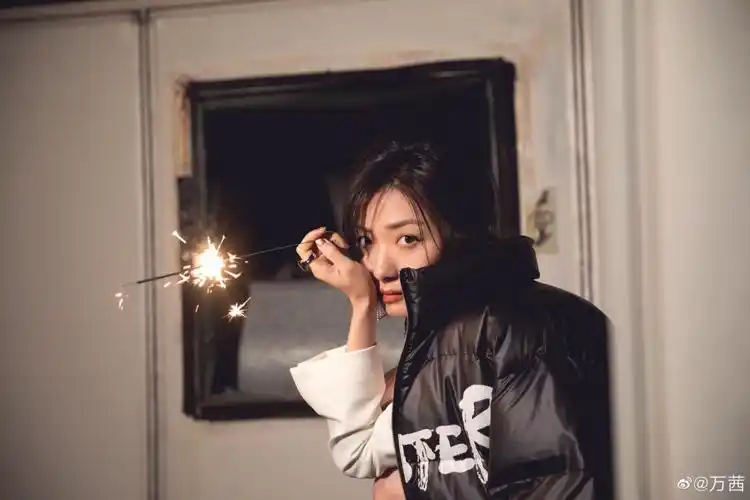 万茜- 堆糖,美图壁纸兴趣社区