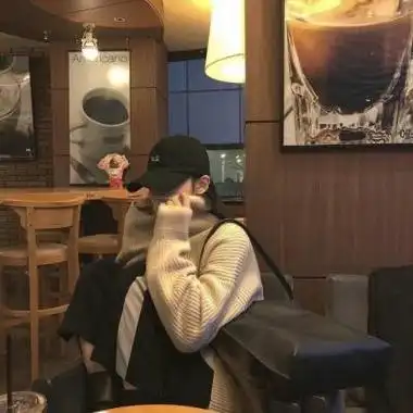 高清时尚好看的帽子女头像图片,女生头像图片