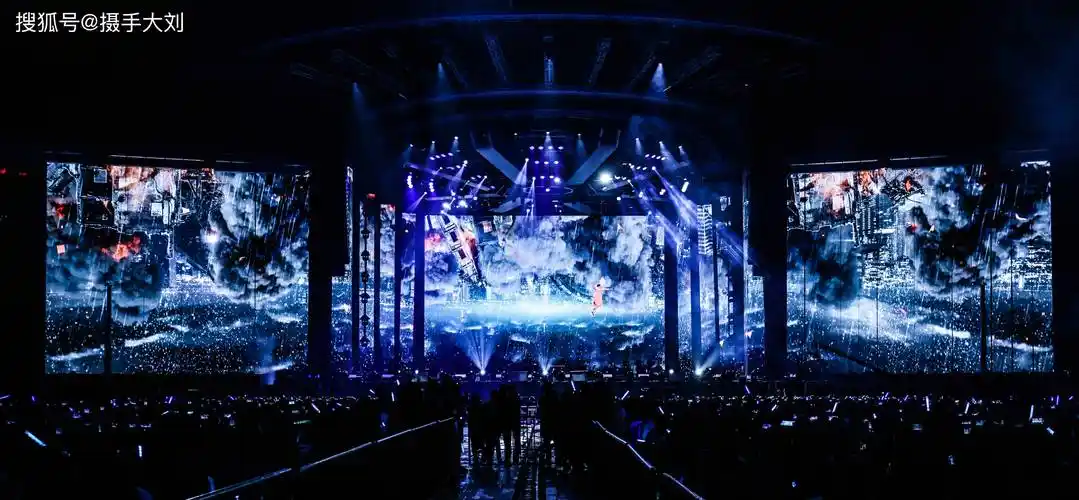 薛之谦"天外来物"巡回演唱会--海口站_舞台_体育场_歌迷