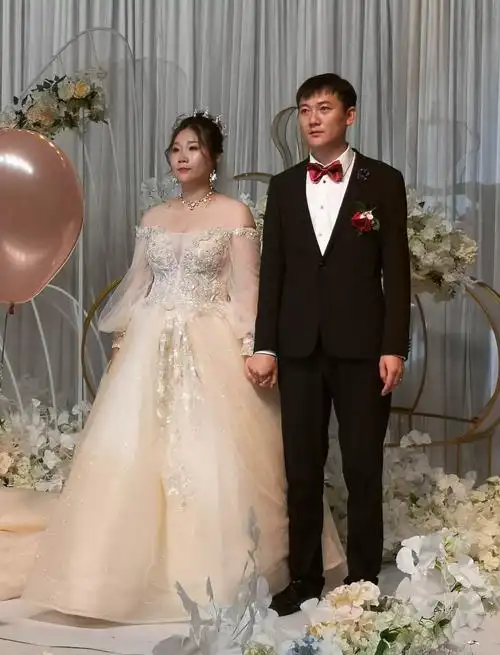 郝东岳李思思婚礼美篇