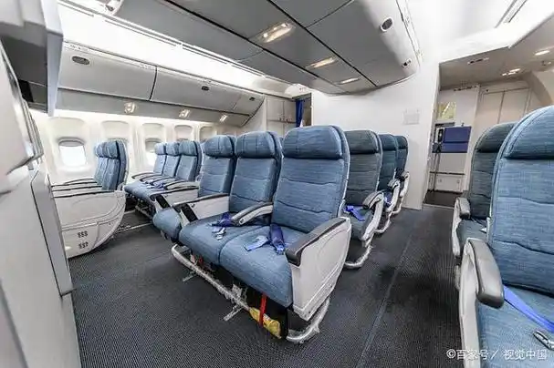 经济舱第一排为什么不能选带有锁的位置不可选有其他用处