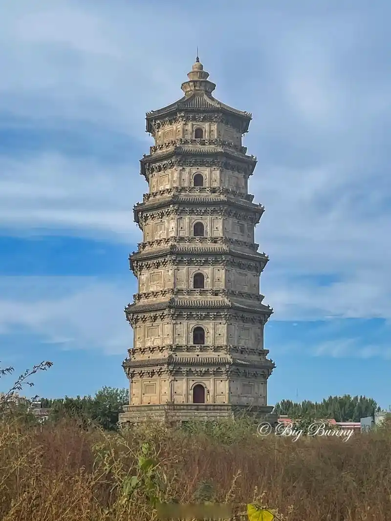 访涿州辽代双塔 ——2023-10-04 涿州双塔,位于河北省涿州市老城区