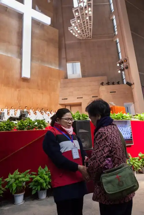 李美双 牧师 题目:永不止息的爱 经文:耶 3:1-25 一,永不断绝的恩典