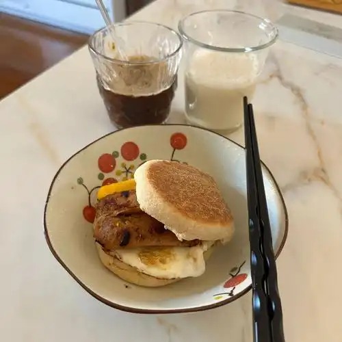 自己做的早餐真的很