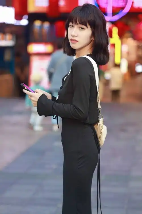 重庆街拍:北城天街20221211-09