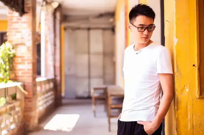 高级美容护理顾问宋佩璐:我负责专业,你负责坚持