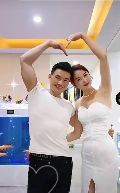 谢孟伟与妻子已离婚他的视频里就说明了一切