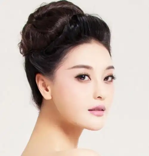 最简单气质盘发发型图片片