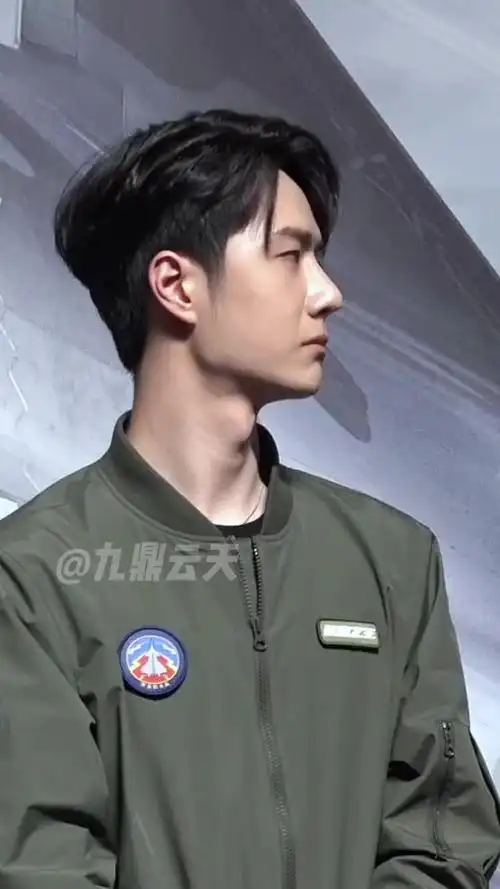 看#王一博 的下颌线 #看见音乐计划