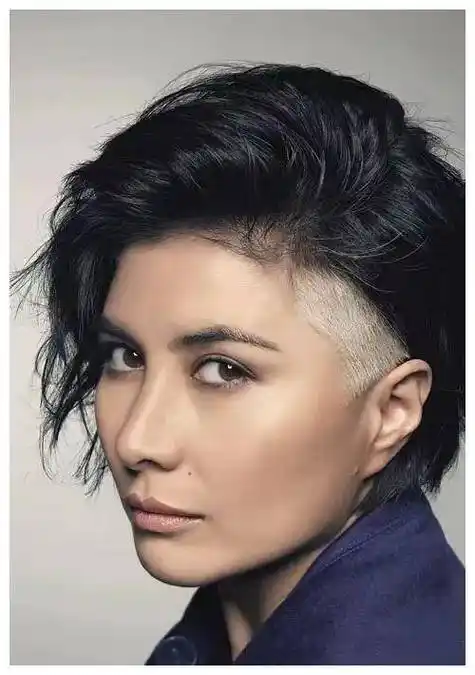 何超仪首次透露遗产慷慨公平分配优待姐弟她份量略少