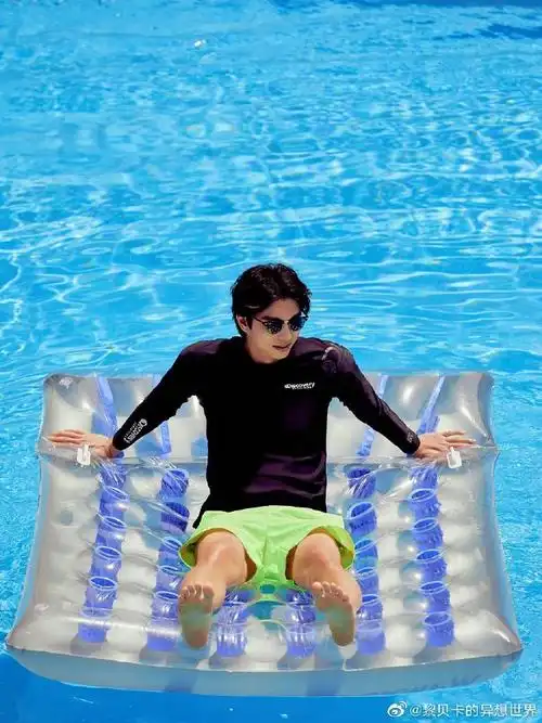 你们的老公孔刘又营业了!