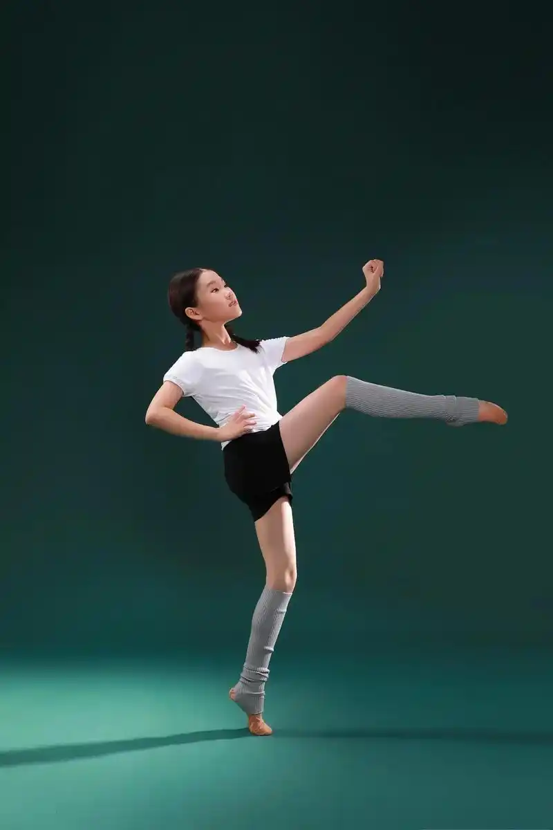 芳华#舞蹈写真 #中秋节 - 抖音