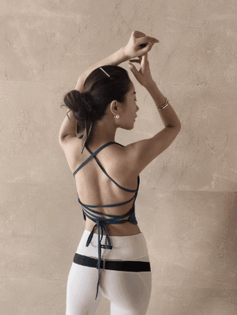 50岁大妈被韩国第一富豪追求这种女人一出场就赢了