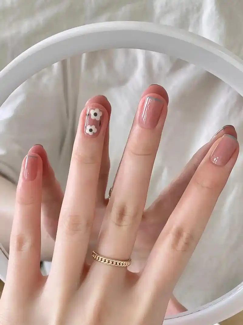 超好看的指甲油配色合集!#超好看的美甲 #指甲油 #短指甲也 - 抖音