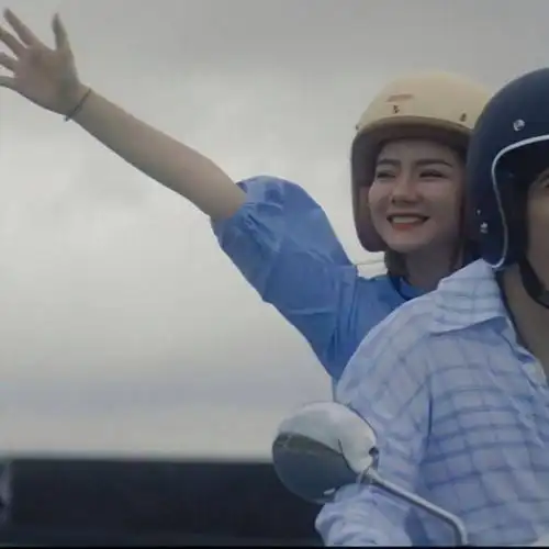 预览圆图薛之谦戚薇情侣头像来自mv《天外来物》支持一人一张图!