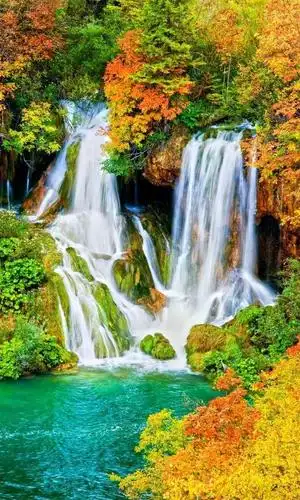 非常润眼的手机壁纸,高山流水给你丝丝清爽