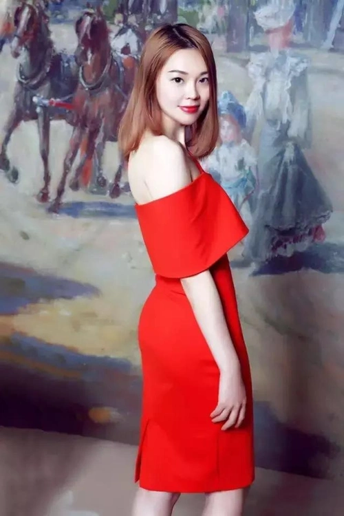 罗柔这是个懂味的妹子把职业生涯谱成一首任性的诗歌