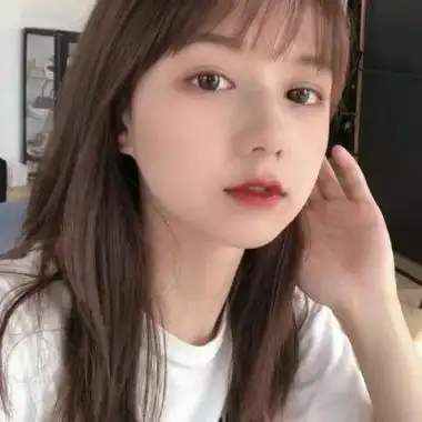 女生头像清爽好看干净好像突然出现在你身边