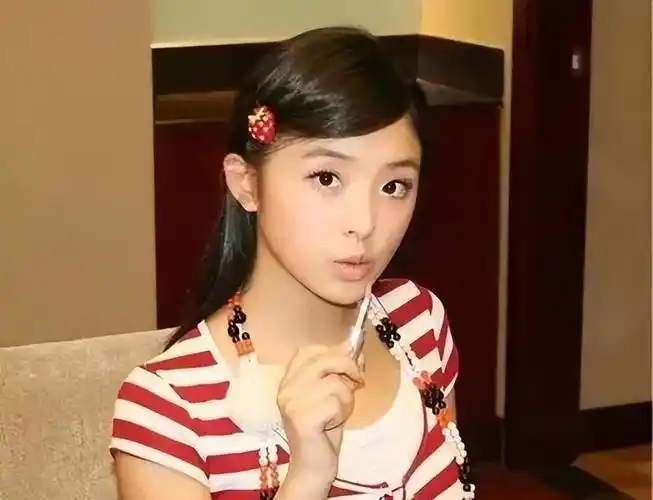 "抗造女人"张含韵:16岁被传荡妇,被冷藏5年,她凭什么逆袭?