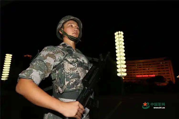 走进站岗官兵的退伍时刻