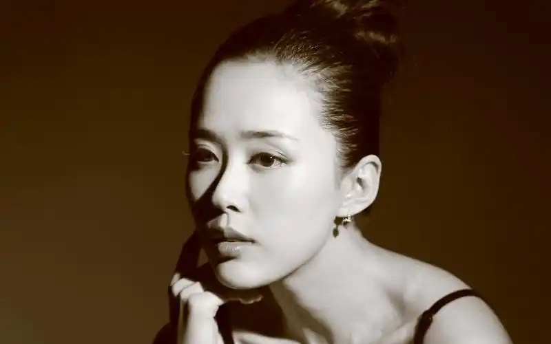 颜丹晨壁纸图片