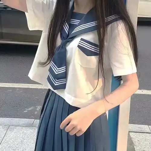 jk女生头像jk上身图图片源自网络侵删