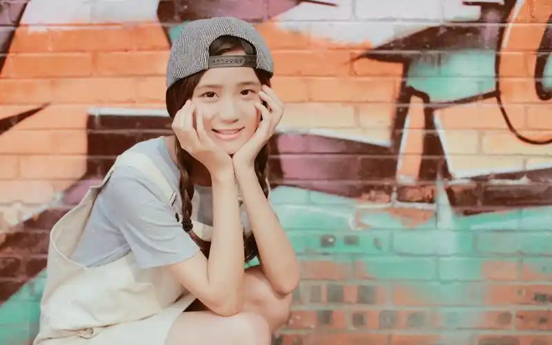 邻家女孩高清桌面壁纸高清大图预览1680x1050_美女壁纸下载_美桌网