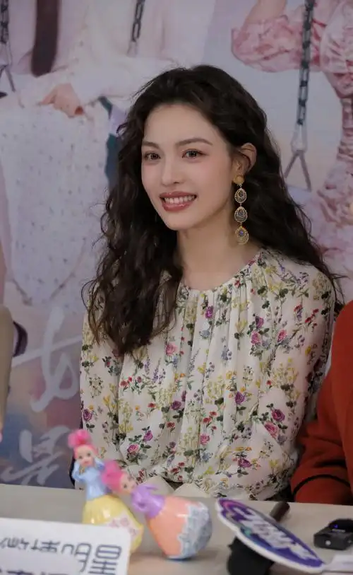 如果奔跑是我的人生新浪扫楼##钟楚曦安心奔跑吧##钟楚曦如果奔跑是