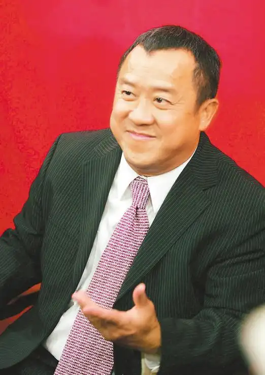 周冬雨方否认与曾志伟关系亲密谴责恶俗炒作行为