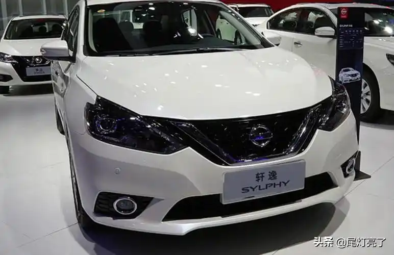 静态体验东风日产新轩逸:外观年轻化,内饰温馨更有高级感