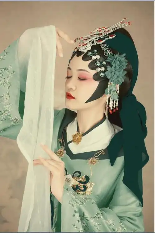 盘子女人坊客片欣赏:超有戏曲风的古装照