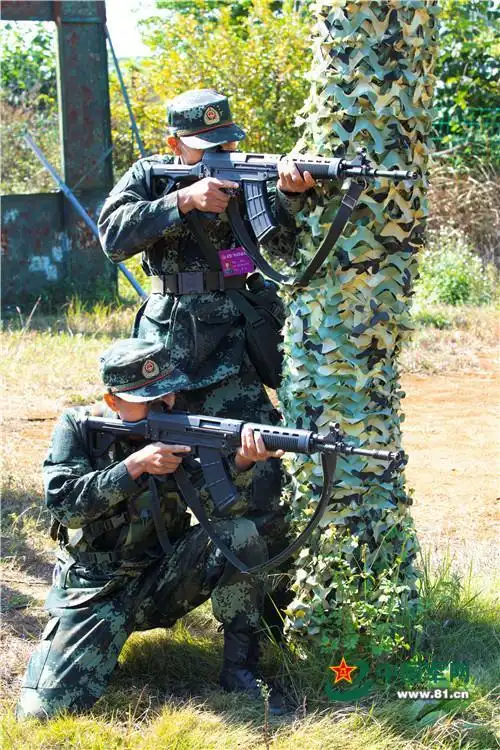 "硬汉"炼成记:新战士训练场上磨炼血性虎气