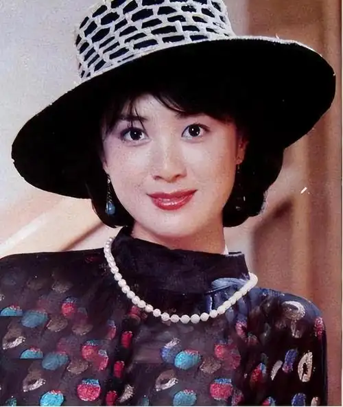 傅艺伟最美妲己的传奇人生,傅艺伟演的妲己照片 经典-第4张图片