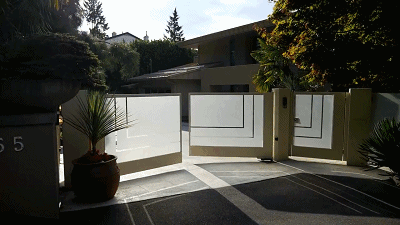 蓝天gif树木gif大门gif绿色gif