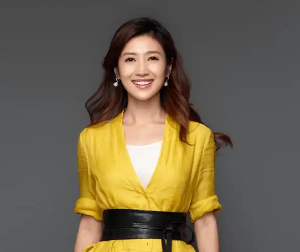 下面介绍的就是一位拥有完美人生的北京卫视主持人徐春妮,让我们来