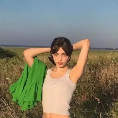 最新唯美高冷性感欧美女生头像精选