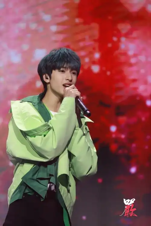 严浩翔 三度春秋声生如火##严浩翔1123出道三周年快乐