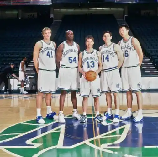 史上进攻最强的大前锋