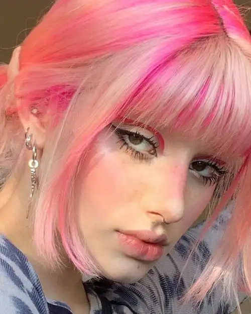 初秋开学季必染千禧挑染粉甜酷发色