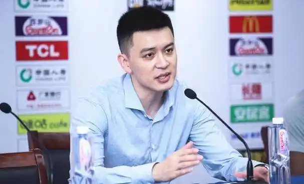 杨鸣疑似出轨?证据 情人账号被曝光,妻子发文耐人寻味