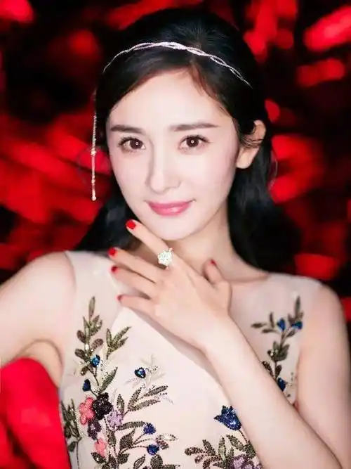 黑历史最多的女星是杨幂?