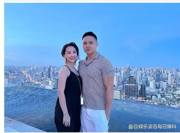 对于赖薇如的过去情史,他表示并不介意,因为他喜欢的是现在的她.