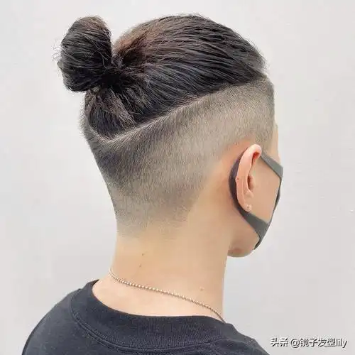 想帅就试试这17款,时尚有型很精神(男生长发发型图片大全 辫子) - 冷